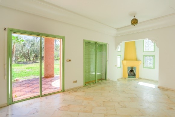 فيلا رائعة ذات ذوق جيد / بالميراي / مراكش