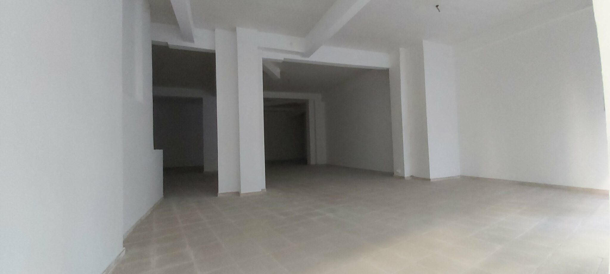 محل تجاري بالقرب من شارع بئر أنزران