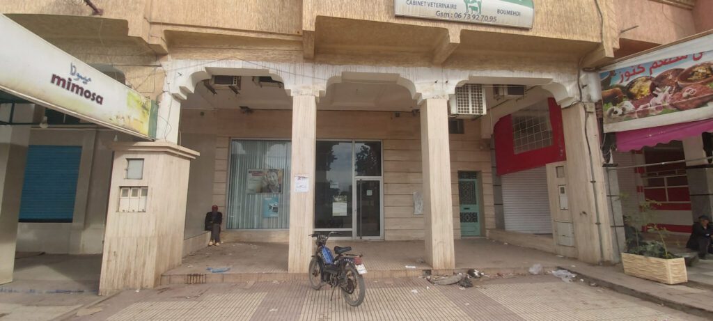 محل تجاري للبيع في أزمور بمنطقة الجديدة