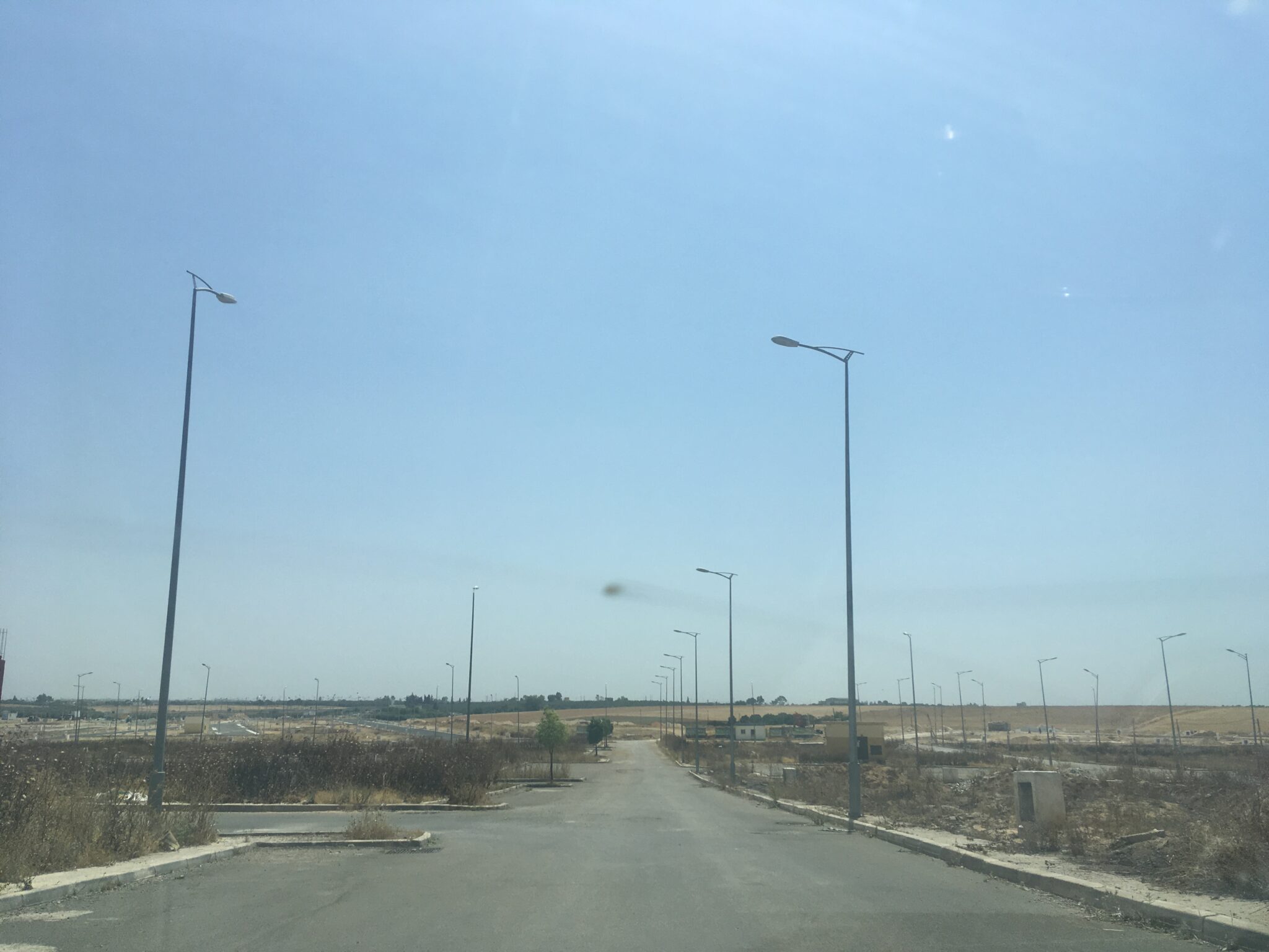 مجموعة من القطع الأرضية تتراوح  مساحتها بين 96 و 270 متر بحي بنسودة