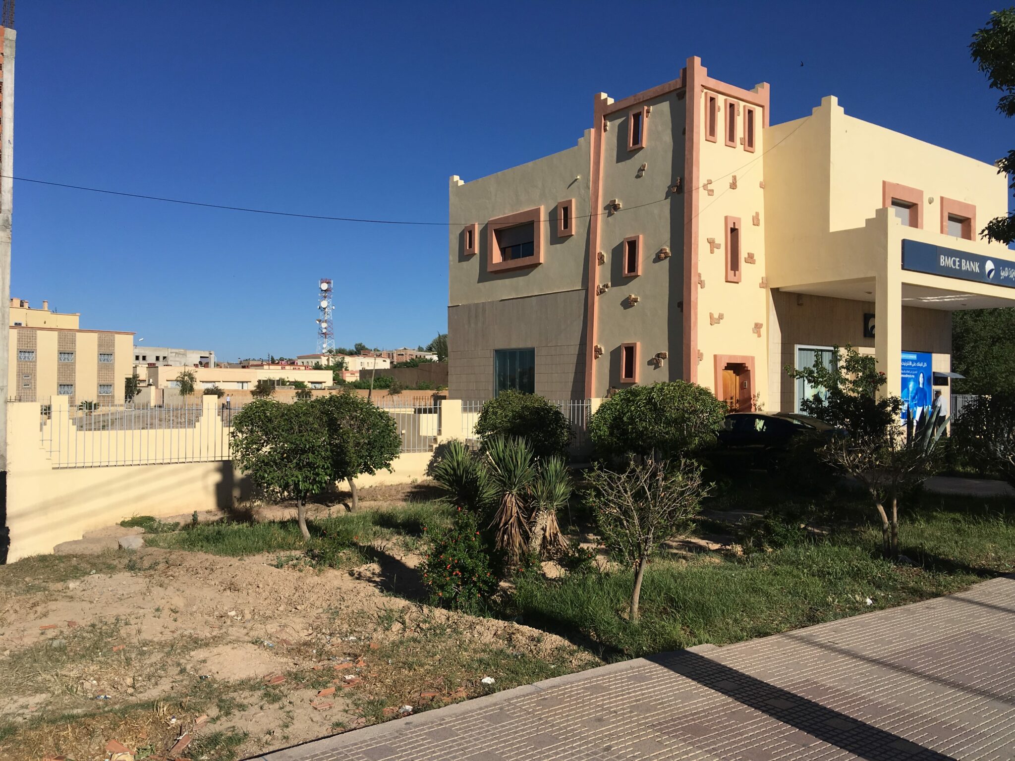 ارض للبيع في ميدلت