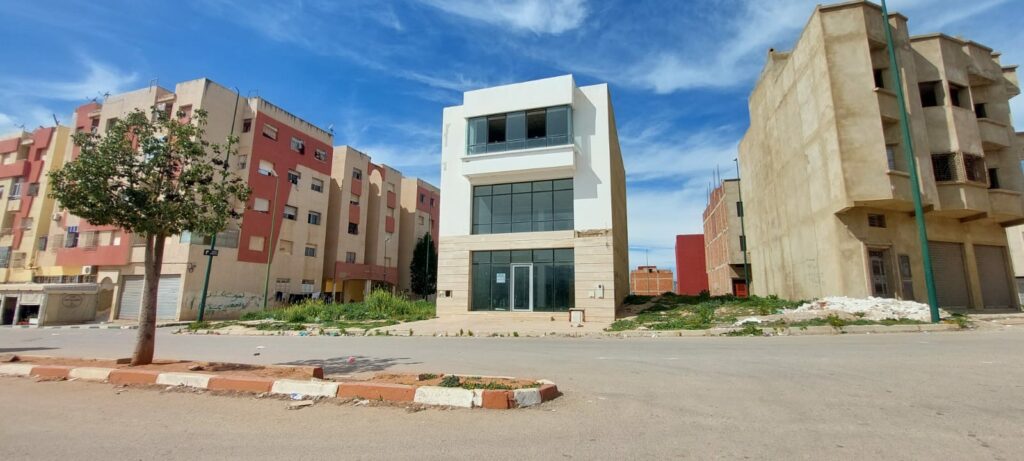 LOCAL COMMERCIAL A VENDRE A OUISLANE LOTISSEMENT AL DOHA – MEKNES